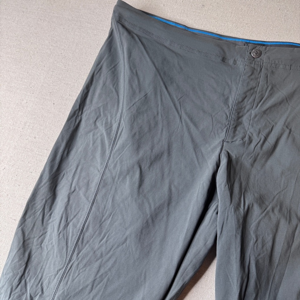 Columbia Women's Gray Capris